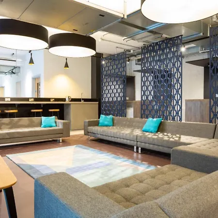 For Students Only - Market Quarter In Апартаменты Бристоль