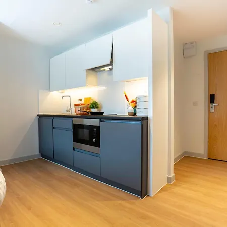 For Students Only - Market Quarter In Apartment *