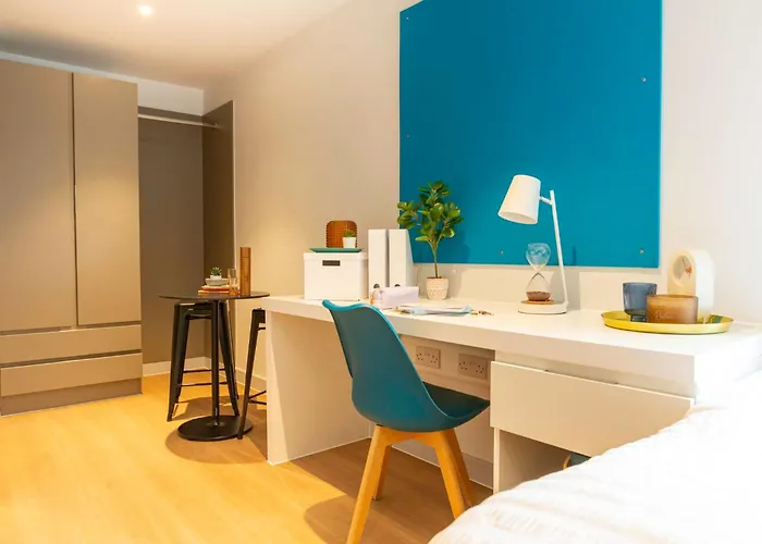 For Students Only - Market Quarter In